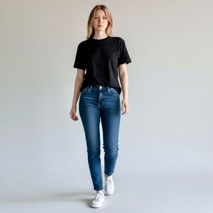 Refuge Flirty EveryDay Skinny Low Rise Blue Jeans